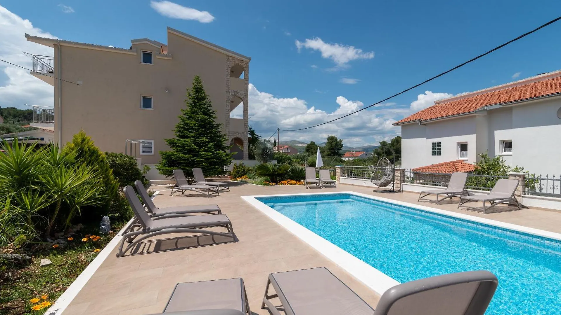 Apartments Brico Trogir