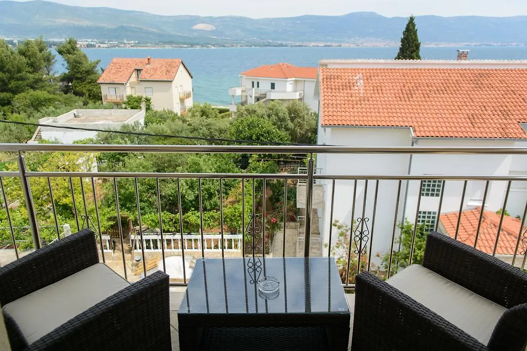 Apartments Brico Trogir
