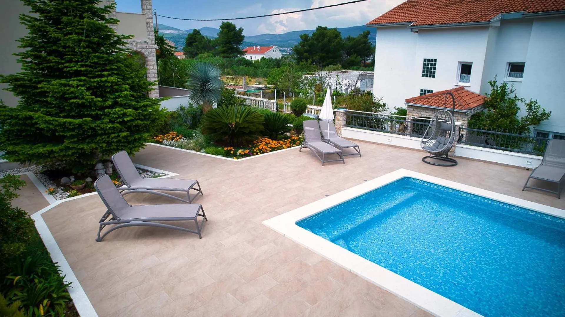 Apartments Brico - Heated Pool 트로기르 0*,
